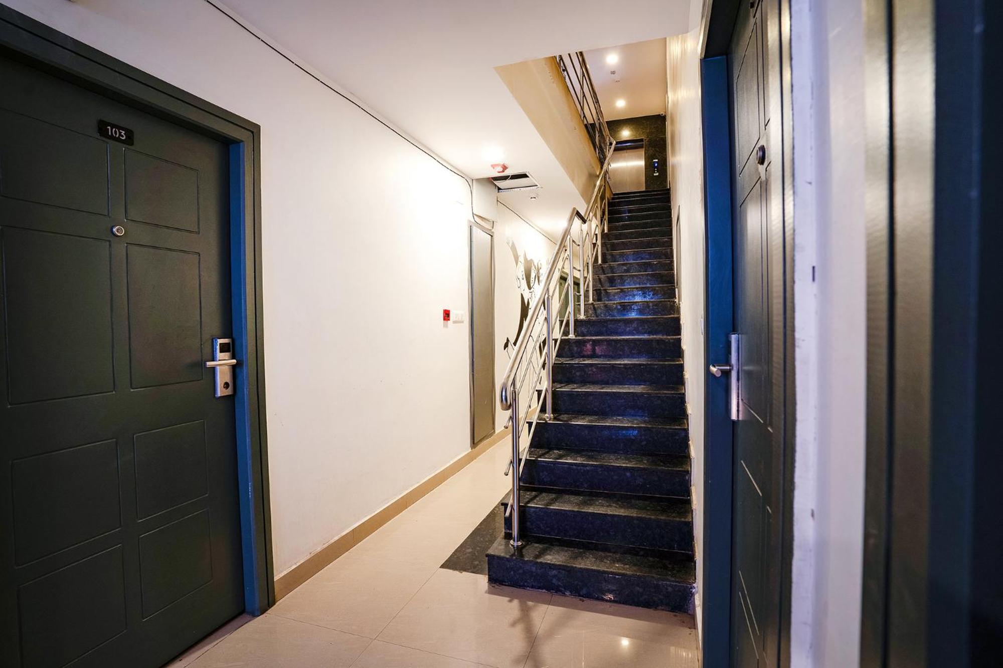 Fabhotel Royal Sterling- Manyata Tech Park Бангалор Екстериор снимка
