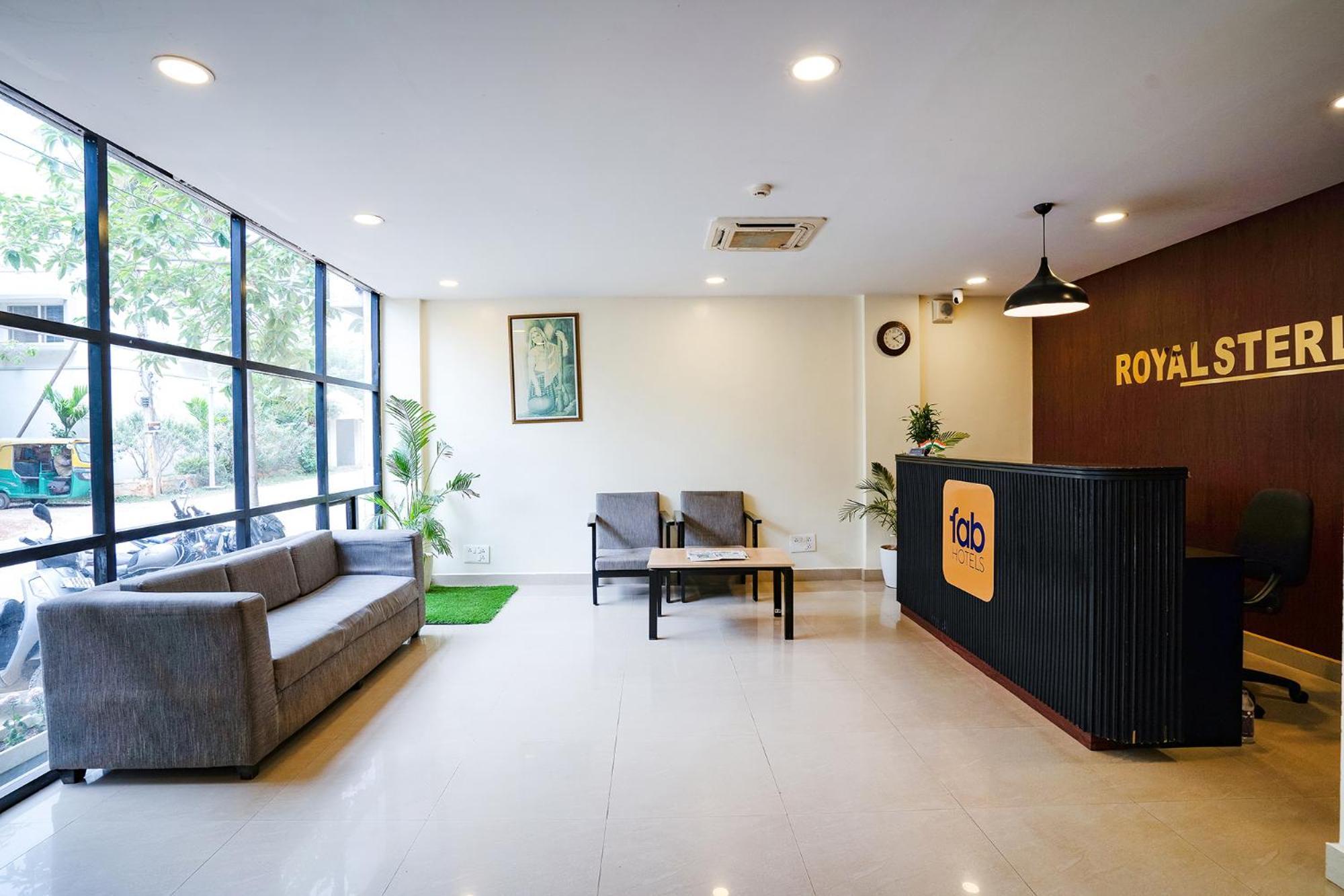 Fabhotel Royal Sterling- Manyata Tech Park Бангалор Екстериор снимка