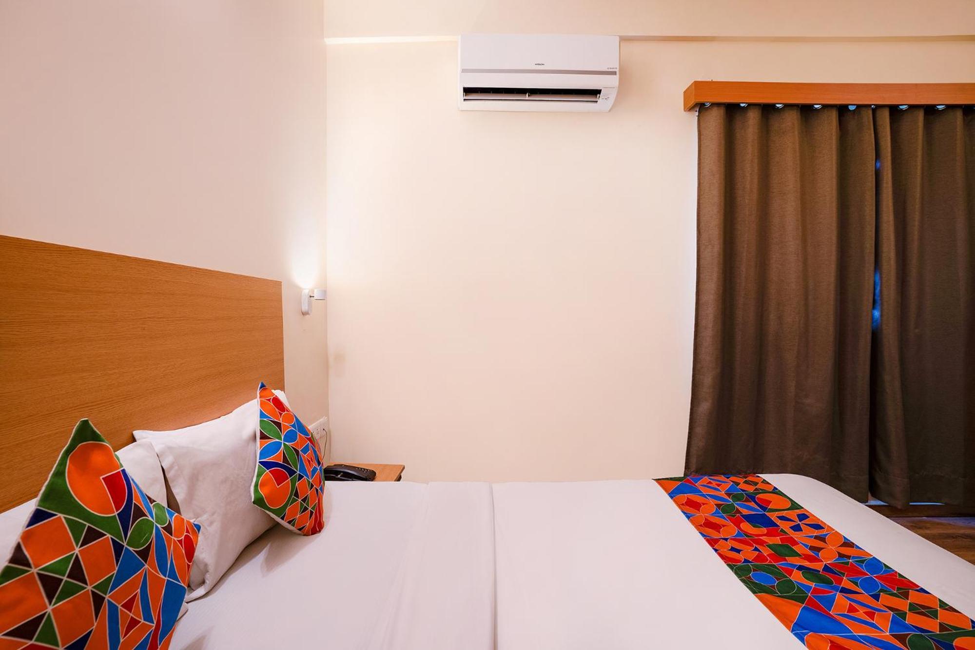 Fabhotel Royal Sterling- Manyata Tech Park Бангалор Екстериор снимка